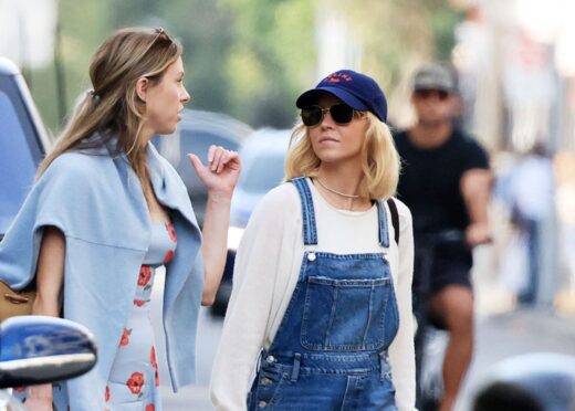 SPOTTED Sydney Sweeney shopping at SIR. The Label in Bondi with friend